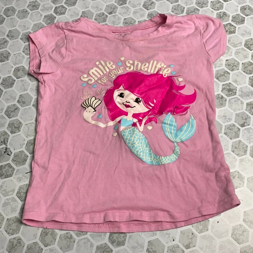 Red Legends 6X Mermaid Shelfie T Shirt